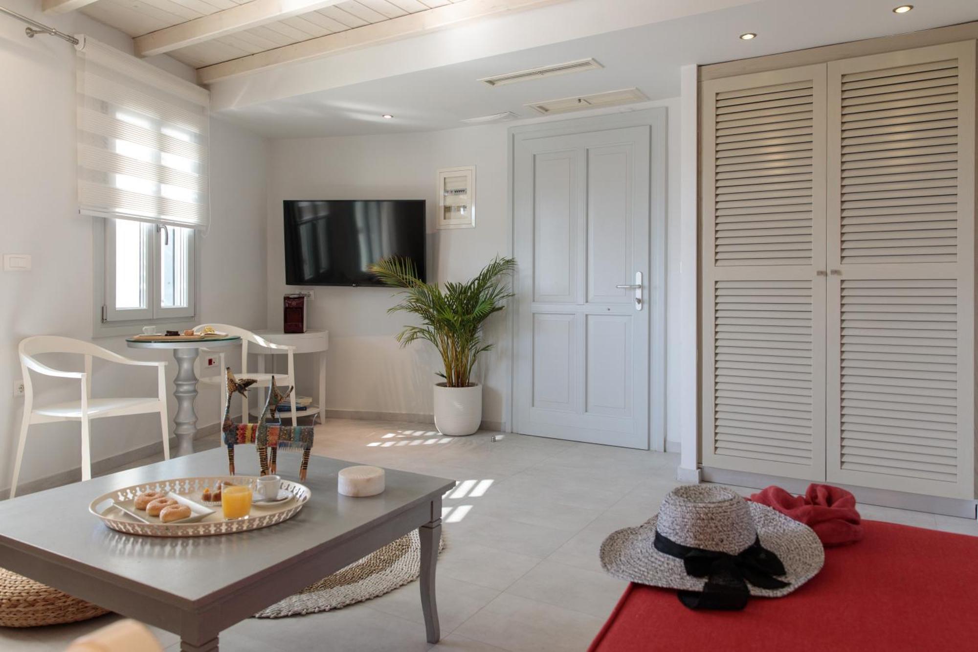 Iria Beach Art Hotel Agia Anna  Zimmer foto